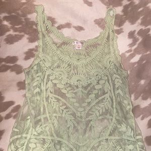 Adorable spring Lacey tank top blouse • size small • mint green / pastel sage